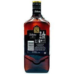 Ballantine’s 7 Years Old American Barrel Finish
