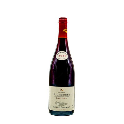 Red wine Pinot Noir Vin de Bourgogne 2021.