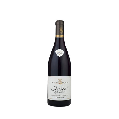 Red wine Pinot Noir  Secret de Famille 2022