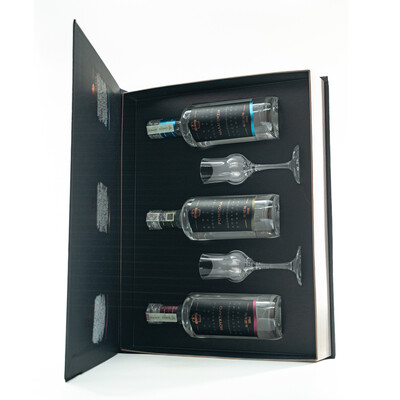 Gift set with 2 pcs. cups and 3 pcs. grape distillate Small Batch Collection 0.50l.: Robola + Malagasy + Muhtaro