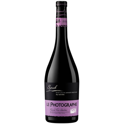 Red wine Syrah Le Photographer 2023