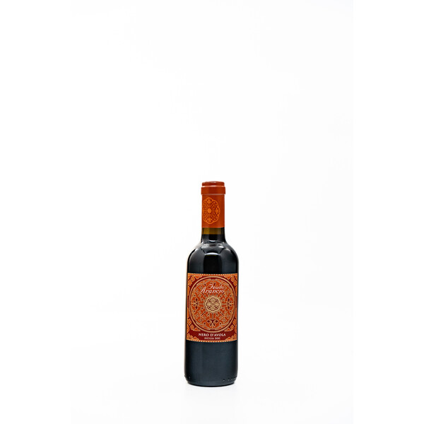 Red wine Nero d'Avola DOC 2016. 0.375 l. Stemari Feudo Arancio