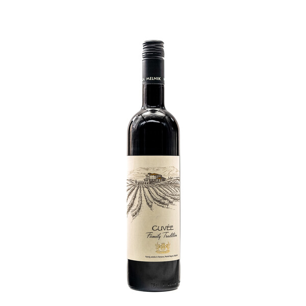 Red wine Cuvee Family Tradition 2018